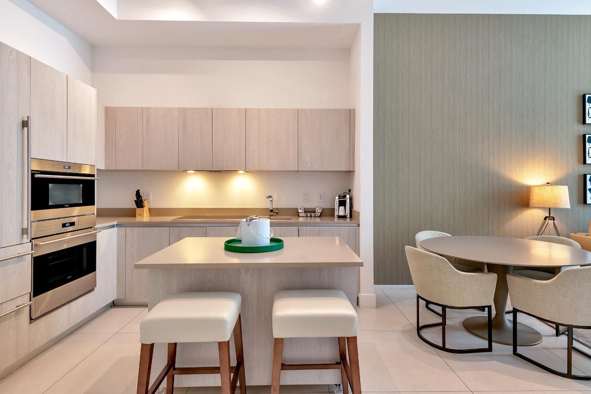 203-1Br/1Ba At The Beach Gem! Lux Amenities! Hollywood Buitenkant foto