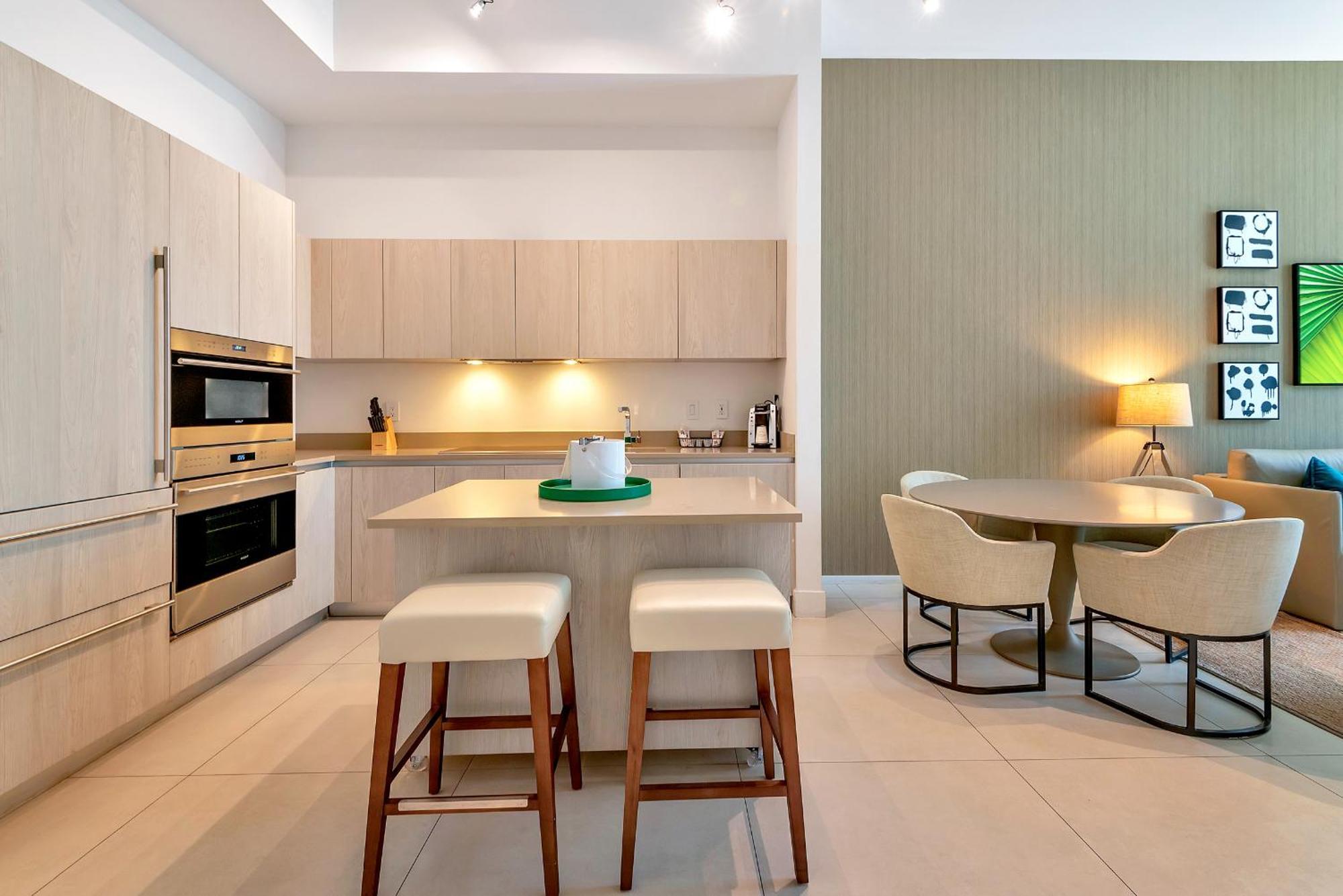 203-1Br/1Ba At The Beach Gem! Lux Amenities! Hollywood Buitenkant foto