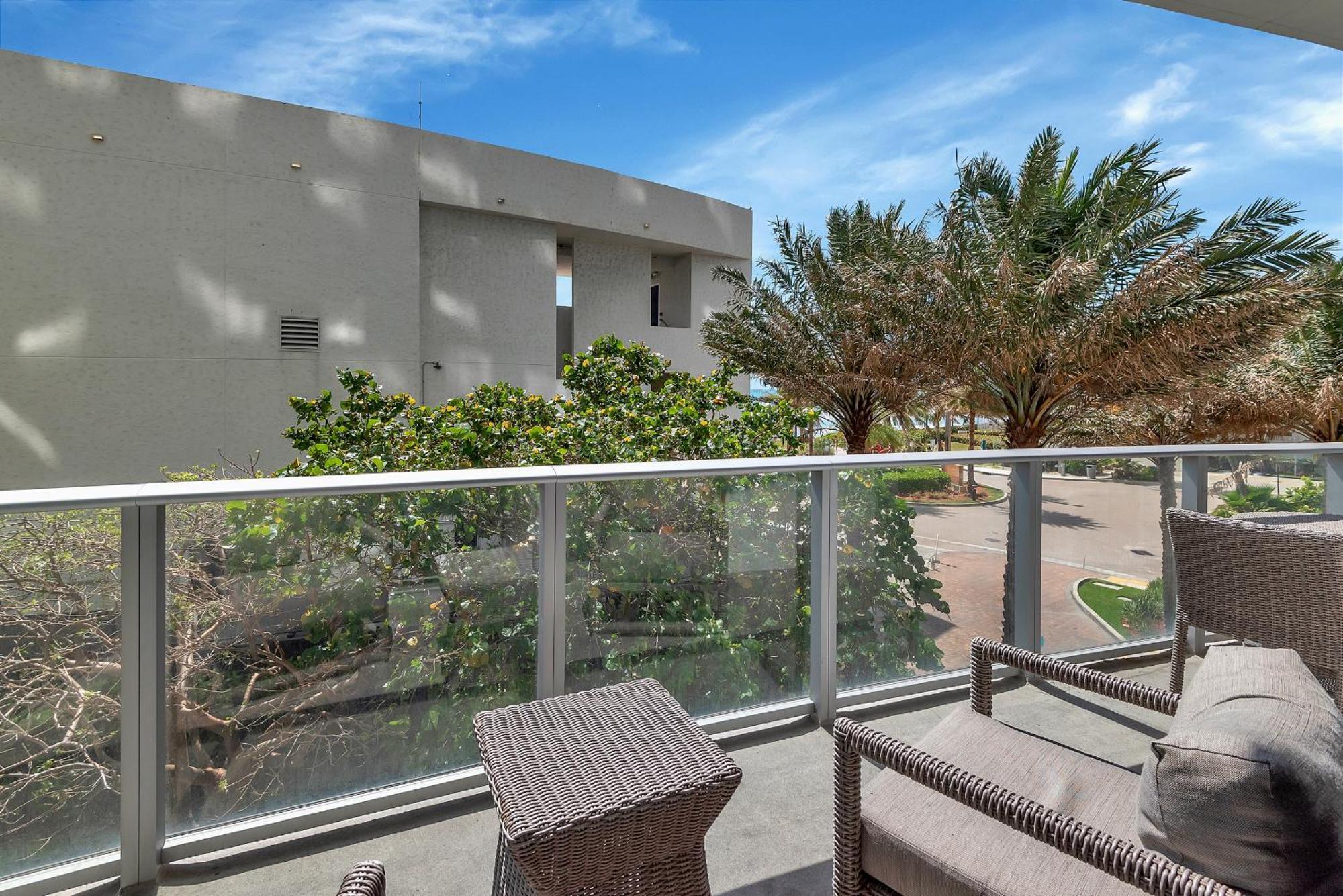 203-1Br/1Ba At The Beach Gem! Lux Amenities! Hollywood Buitenkant foto