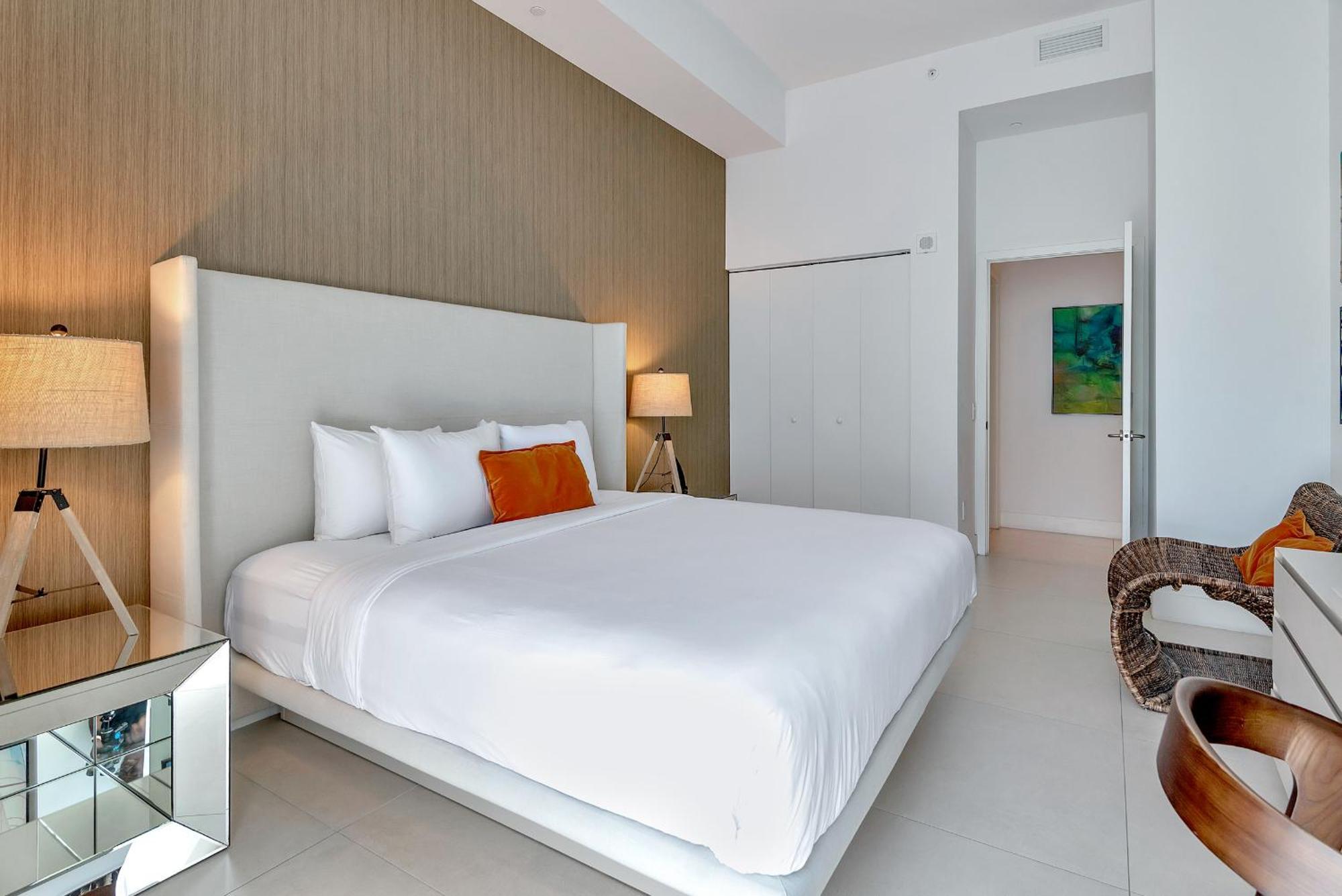 203-1Br/1Ba At The Beach Gem! Lux Amenities! Hollywood Buitenkant foto