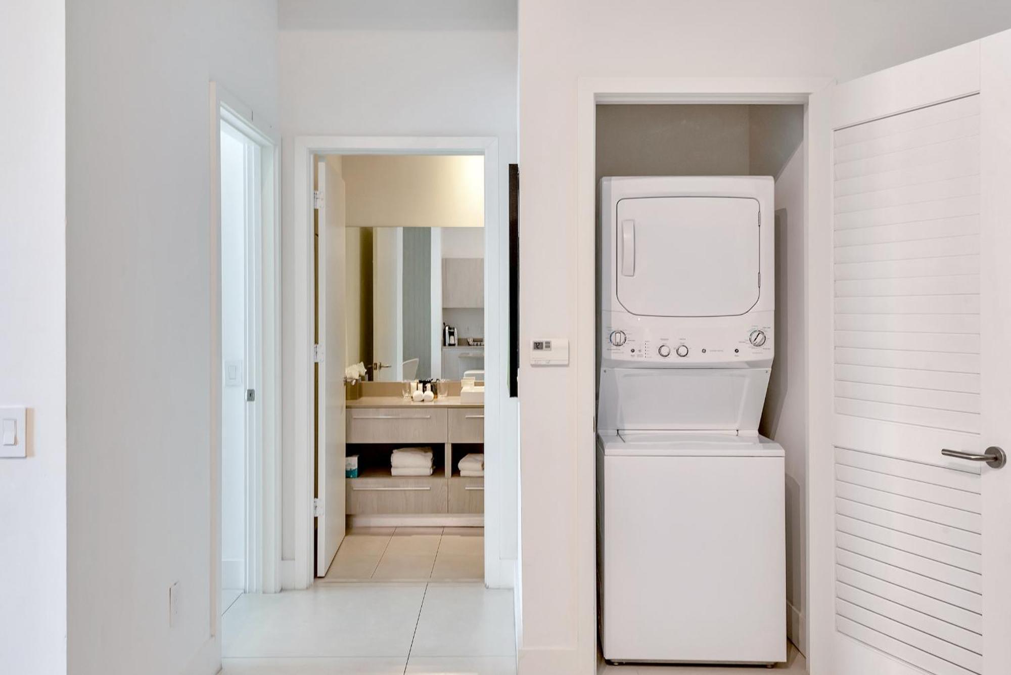203-1Br/1Ba At The Beach Gem! Lux Amenities! Hollywood Buitenkant foto