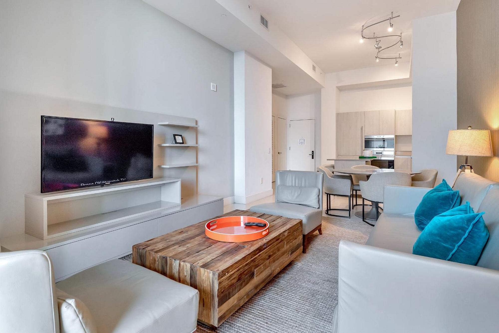 203-1Br/1Ba At The Beach Gem! Lux Amenities! Hollywood Buitenkant foto