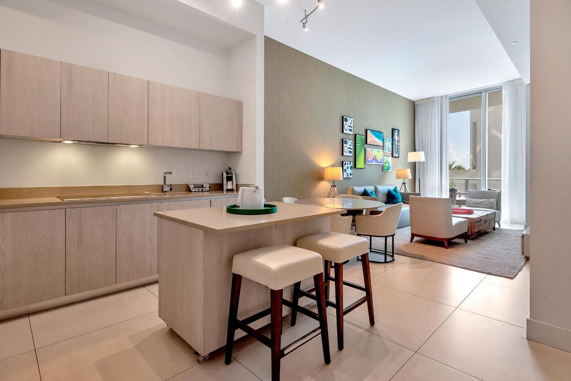 203-1Br/1Ba At The Beach Gem! Lux Amenities! Hollywood Buitenkant foto